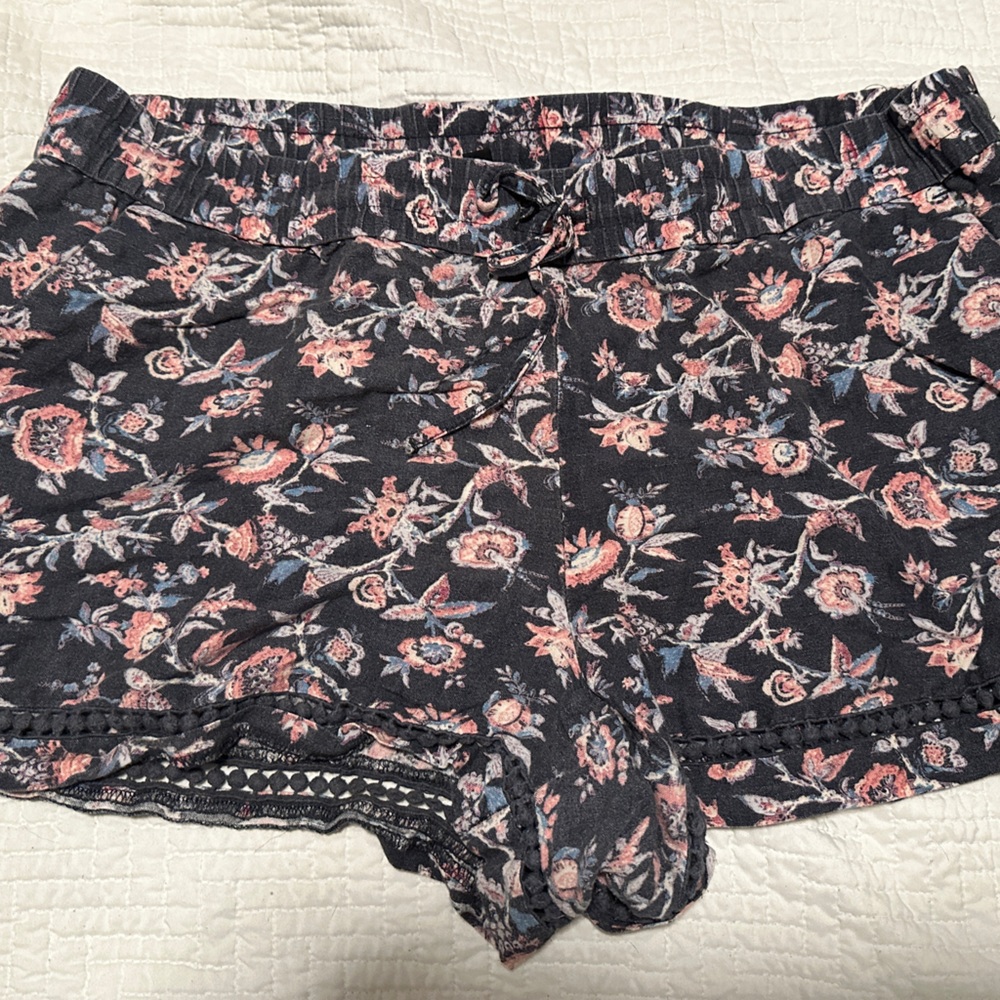 Loft Shorts